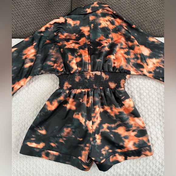 Camila Coelho Amelia Romper in Orange Teal Tie Dye Black XS Satin Kimono Sleeve - Picture 10 of 16